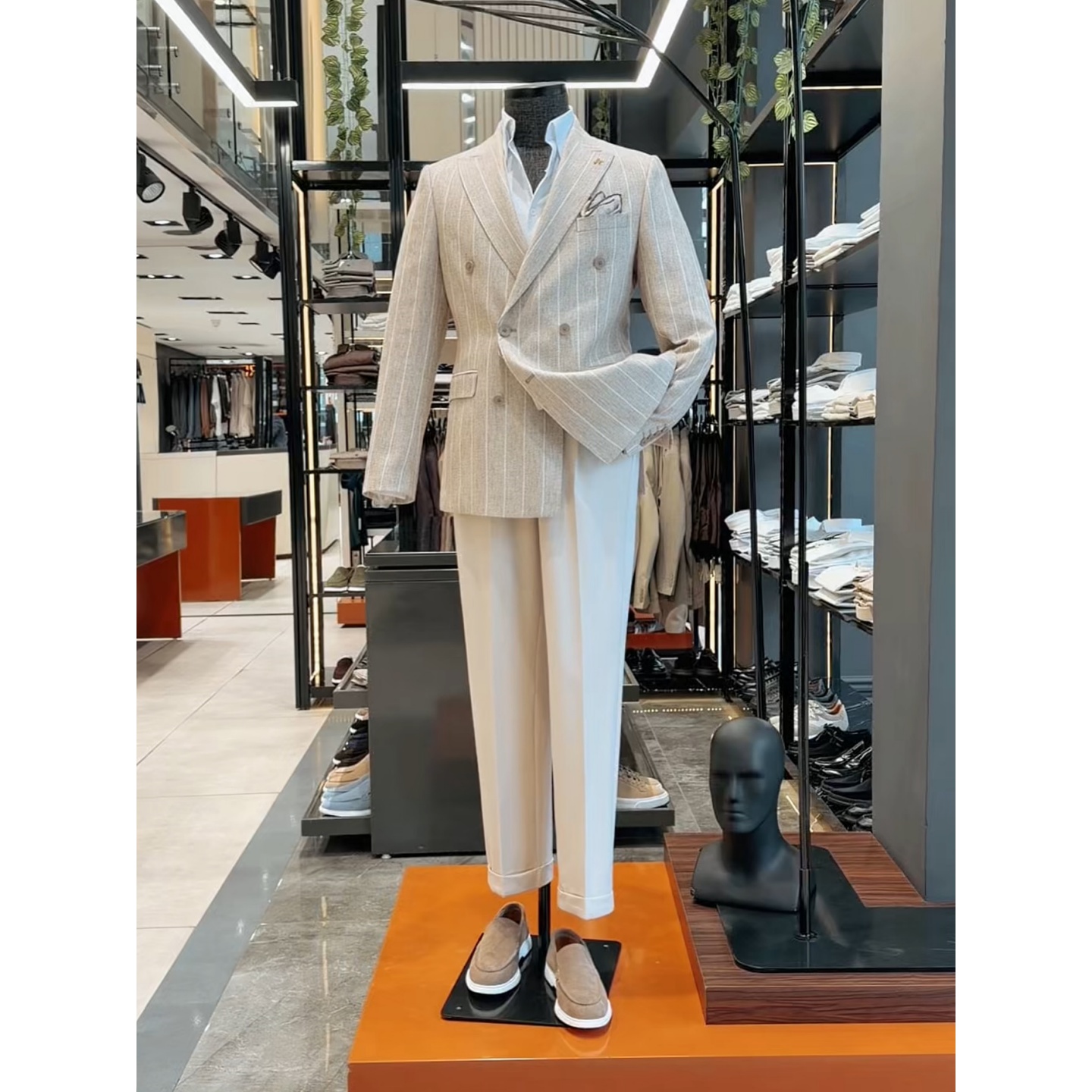Costume beige à rayures fines, - Men'S Grooming Daily avis et prix